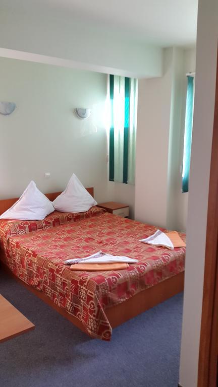 Motel Complex Europa L.G Ploieşti Zimmer foto