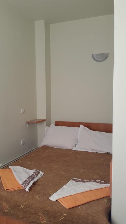 Motel Complex Europa L.G Ploieşti Zimmer foto